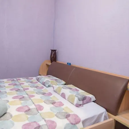 Josipa B4 * Мали-Лошинь